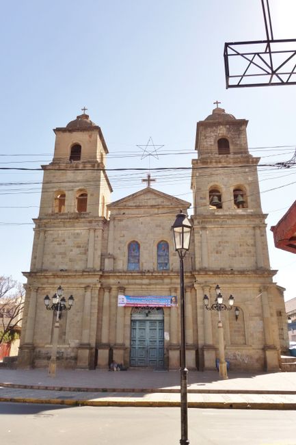 Und das ist die einzige Kathedrale Boliviens, die NICHT direkt am Plaza steht! Der Hammer. War aber auch irgendwie geschlossen und generell nicht so belebt. 