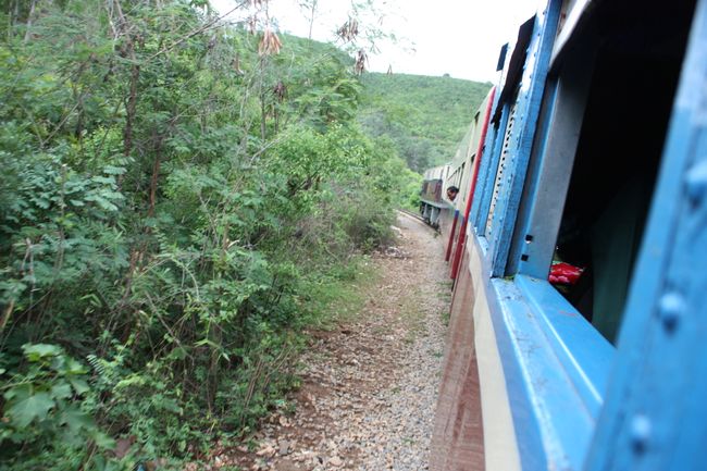 By train to Kalaw