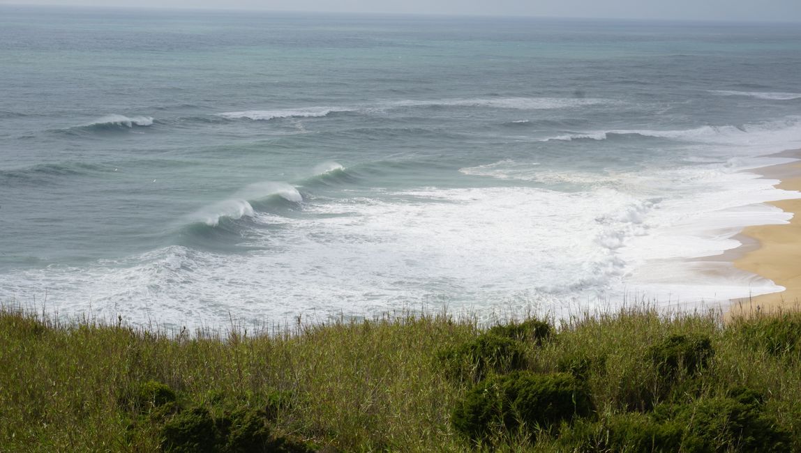 Kleine Wellen am Praia Norte