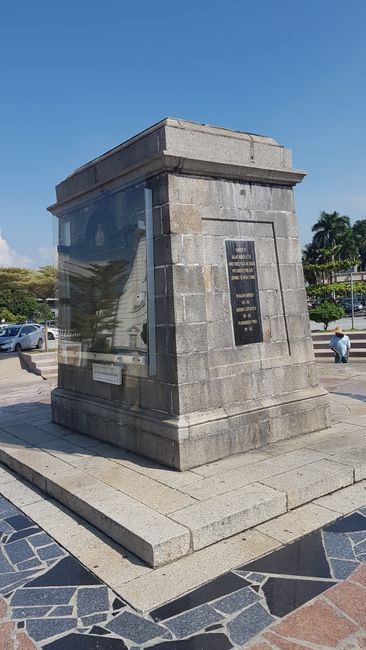 Ein Monument für die Verstorbenen aus dem zweiten Weltkrieg. 
