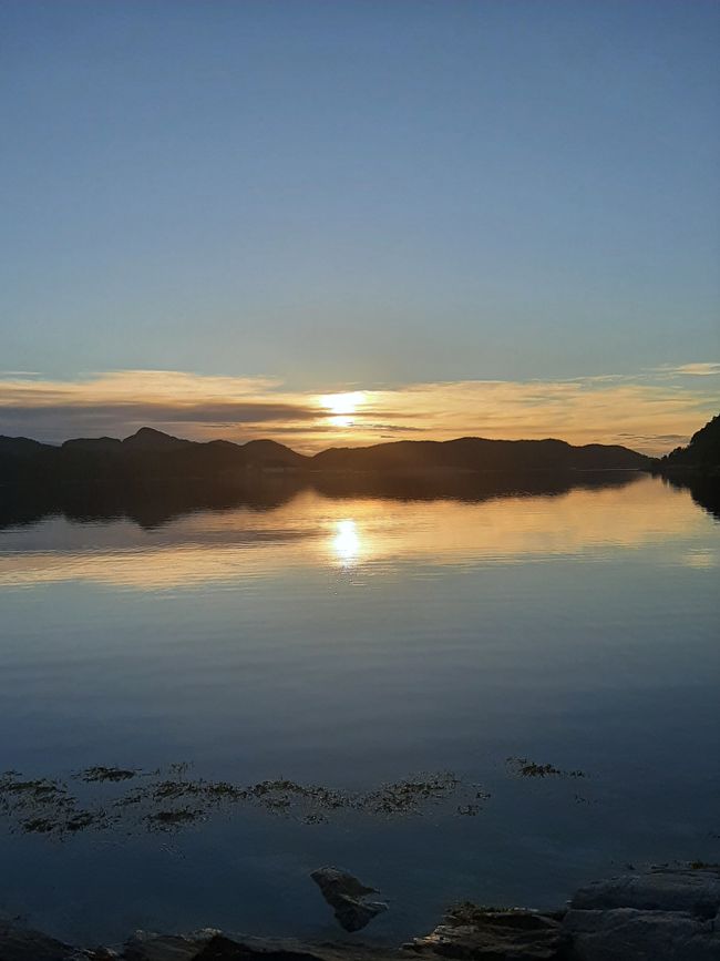 Sonnenuntergang auf Fjord