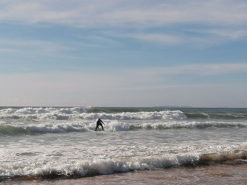 Surfing in white water