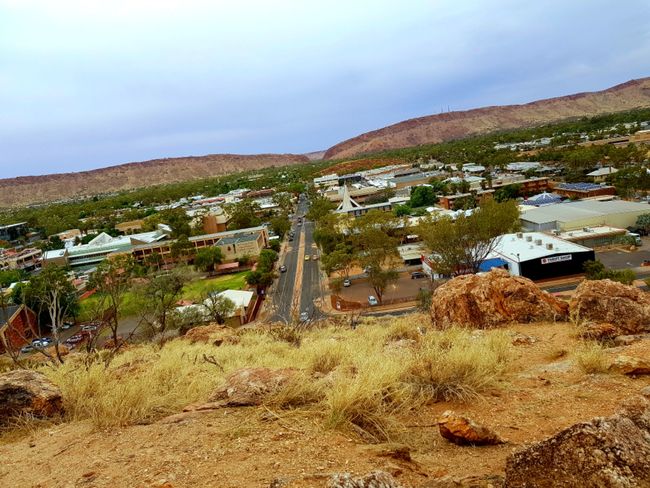 Alice Springs: Many Aboriginals