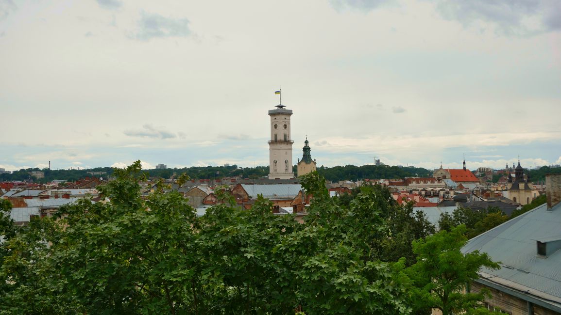 View from Zmiyeva Hora towards the old town