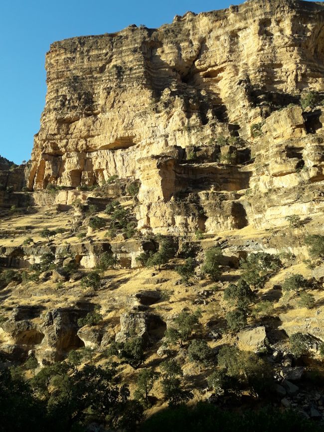 Kuhdasht - Shirz Canyon