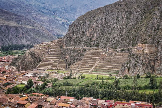 Ollantaytambo's Inca site: Can you recognize the llama?