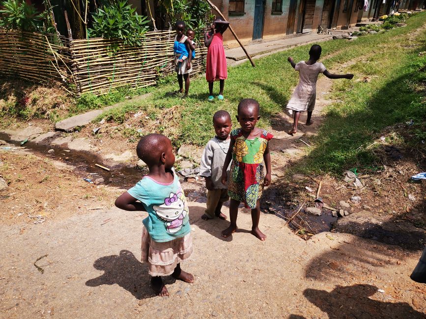 Dita 3, 22 Prill 2021: Kyanjuki dhe Kilembe në rrethin Kasese - vizitë Shkollën Fillore të Mëshirës Hyjnore dhe Qendrën e Zhvillimit të Fëmijëve YVCO Bulembia