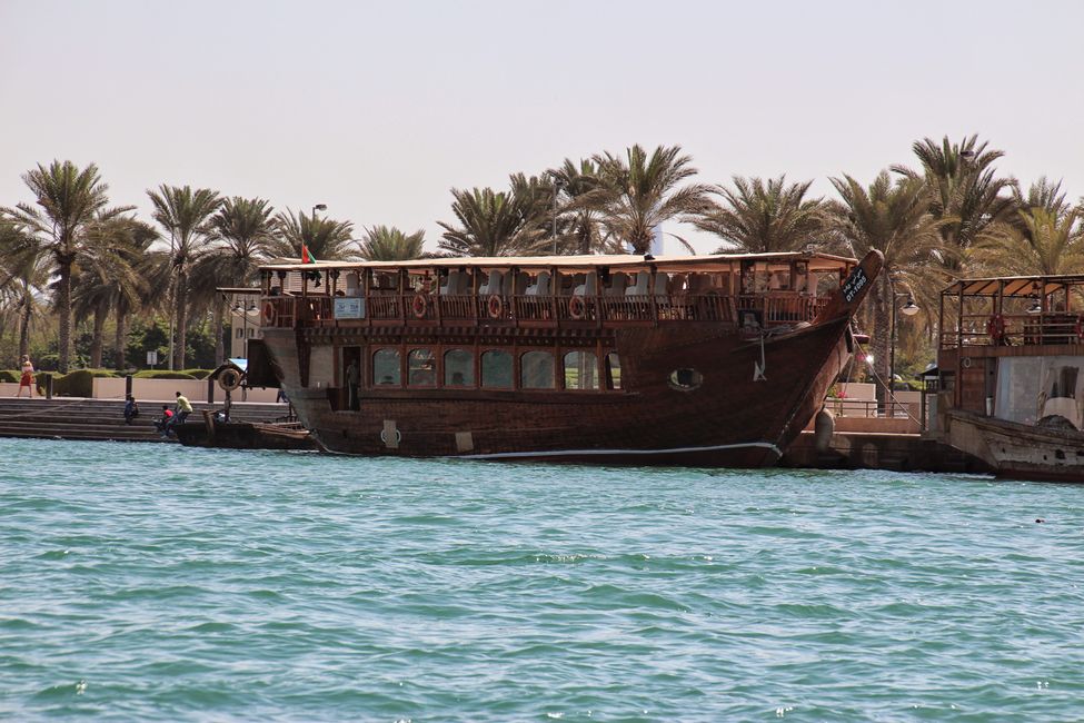 Boat tour on Dubai Creek