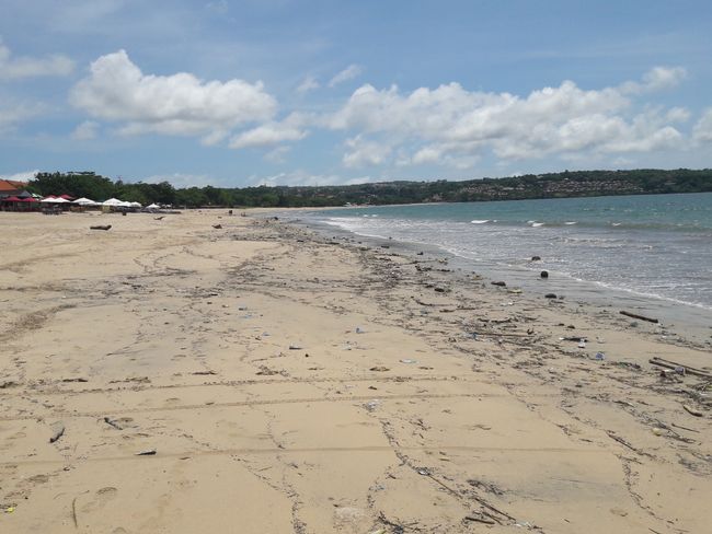 Strand am Mittag 