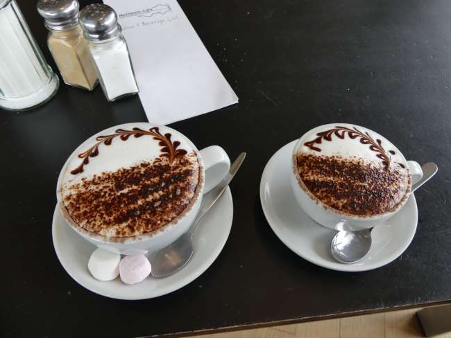 Hot chocolate (the bigger one! :D) and cappuccino