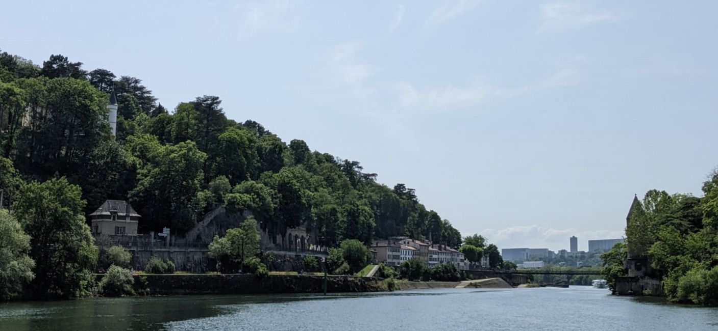 Mâcon până la Lyon, cea mai frumoasă parte a Saône
