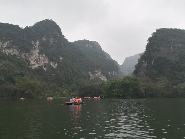 Vietnam-Von Saigon zur Halong Bay