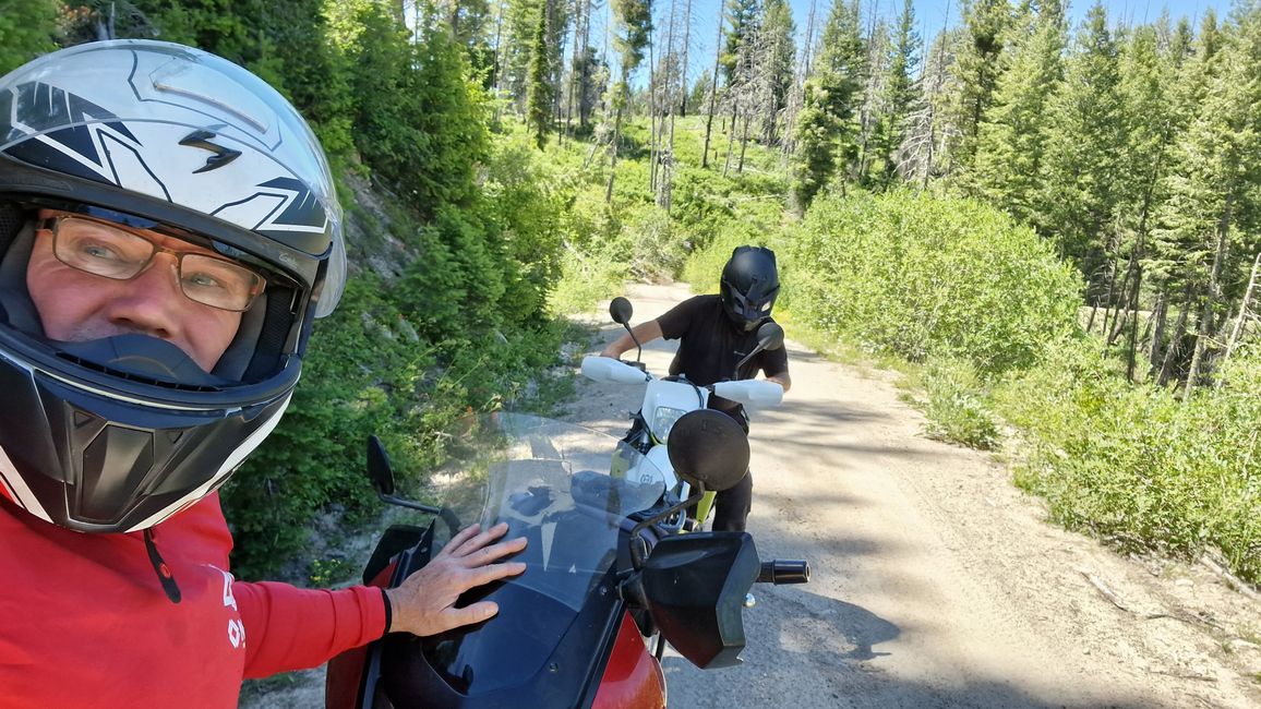 Offroad Day Featherville Idaho