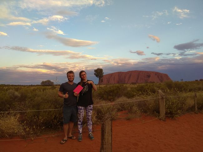Sonnenuntergang am Uluru mit dem retournierten Tablet😂(bei Fragen einfach melden)