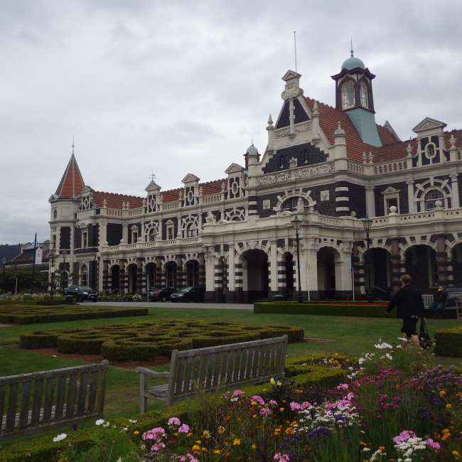 Train station in Dunedin