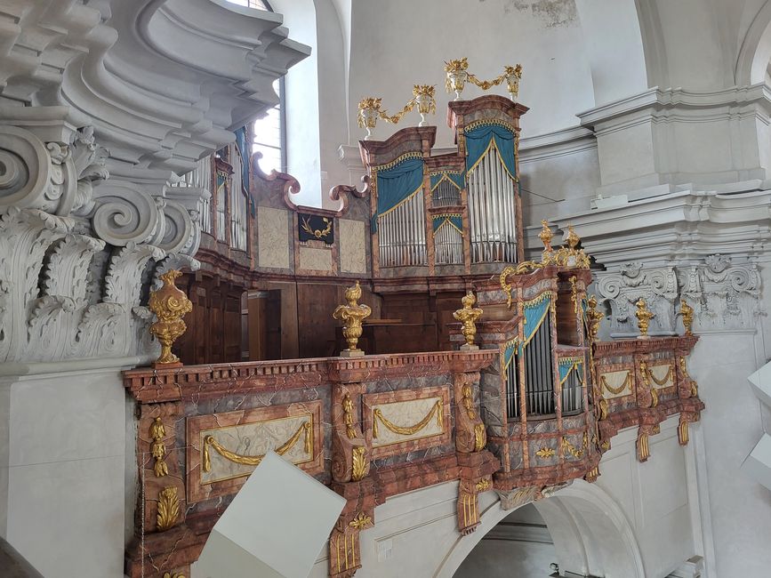 Orgel der Kirche der Auffindung des Heiligen Kreuzes