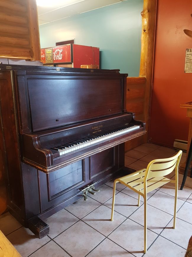 Hier gibts sogar ein Piano!😮