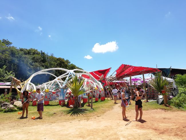 ReveillOz Festival Aldeia Outro Mundo (Brazil)