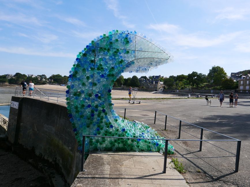 The Wave aus Plastikflaschen
