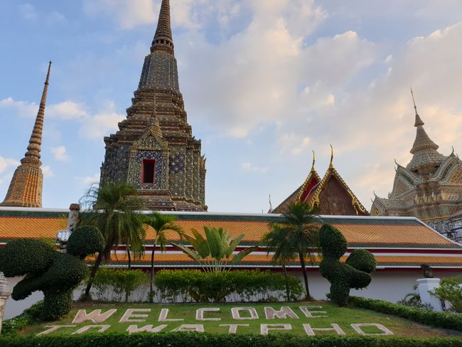 Welcome to Wat Pho