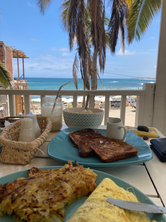You can only enjoy breakfast with this view