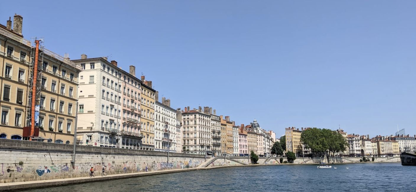 Mâcon to Lyon, the most beautiful part of the Saône