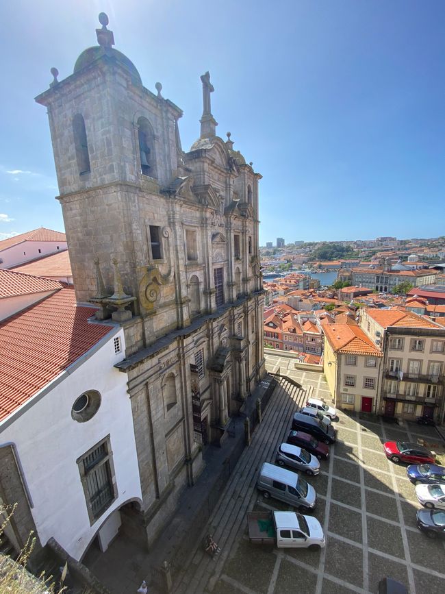 Church of São Lourenço and the Convento dos Grilos