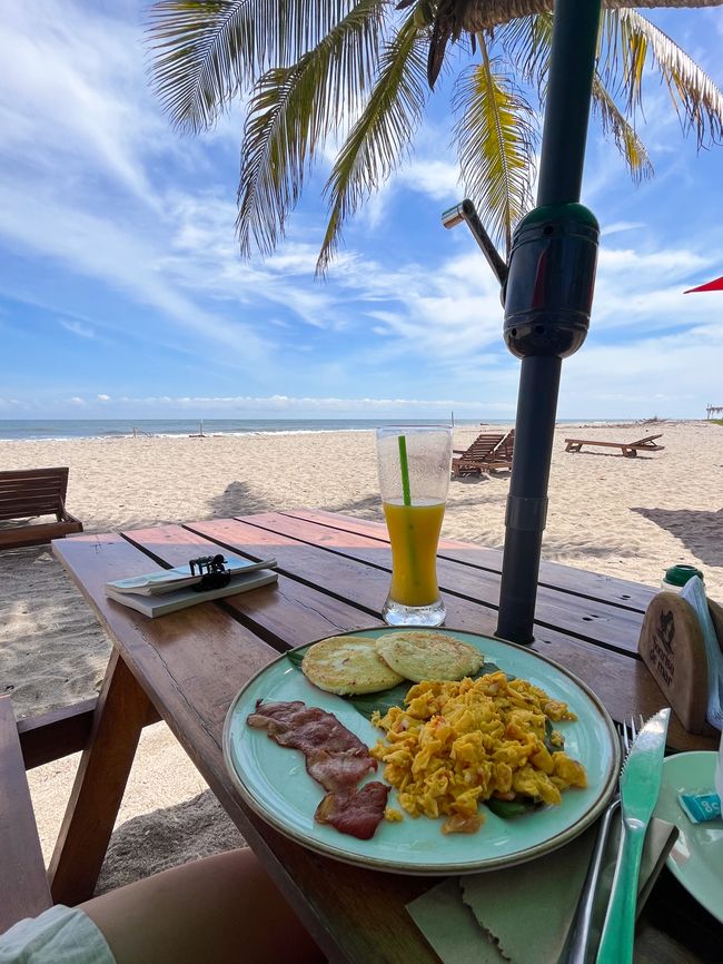 Breakfast in Paradise
