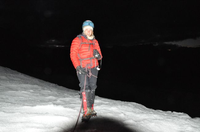 Bei Eiseskälte nachts den Gletscher hoch