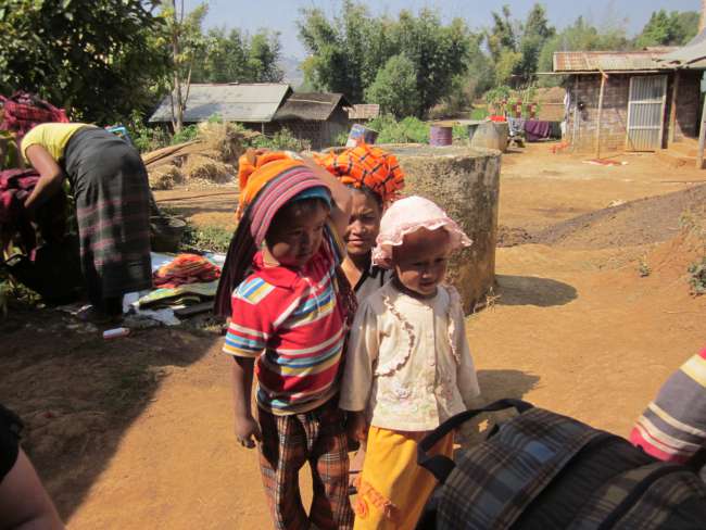 Kids in den Dörfern