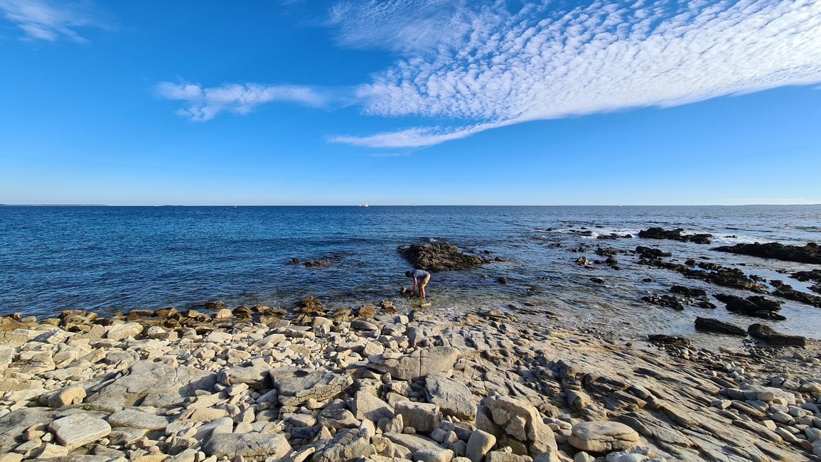 Côtes-d’Armor: The House Between Two Rocks