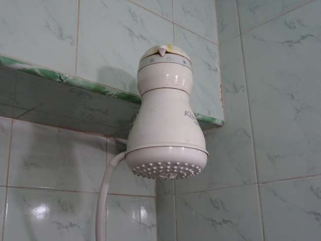 Dusche in Havanna mit Stromschlagchance