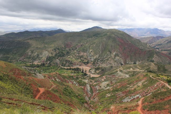 Inka-Trail am Rande des Maragua Kraters
