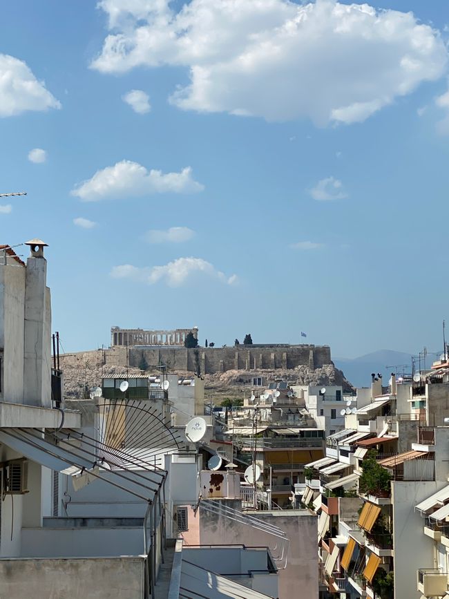 30 јуни: Враќање во Атина