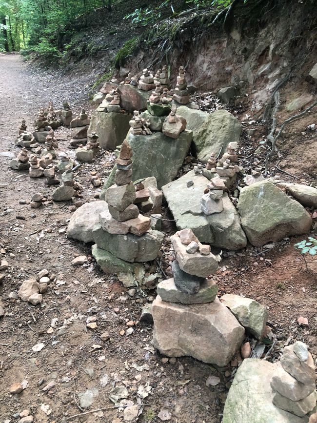 Even on the final stretch, the stone piles once again