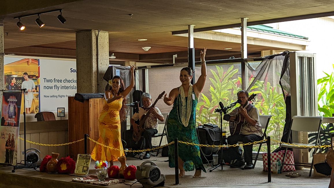 Day 22 Kauai - Oahu: Culture shock in the city & Ohana Festival