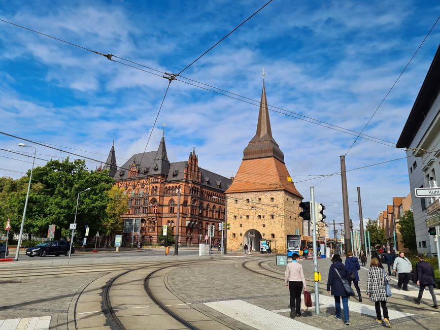 Steintor und Ständehaus markieren die Grenze der Rostocker Altstsadt