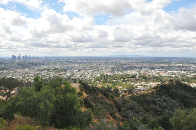 Hollywood e uma vista de Los Angeles