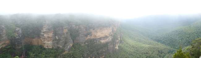 Panorama des Wasserfalls mit Valley
