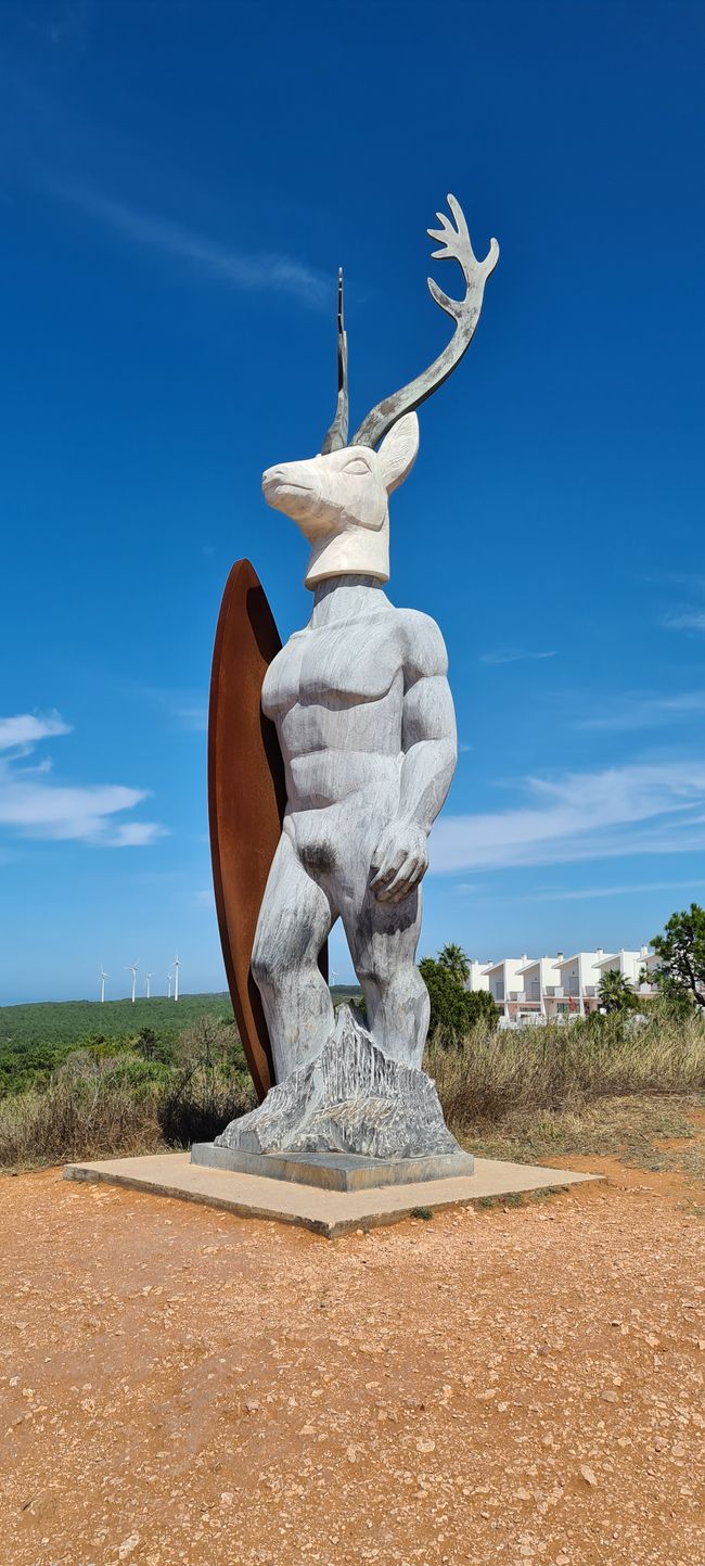 Surf Skulptur bei Nazaré Norte