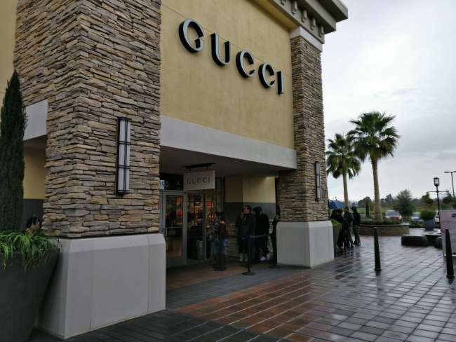 Queue in front of the Gucci store