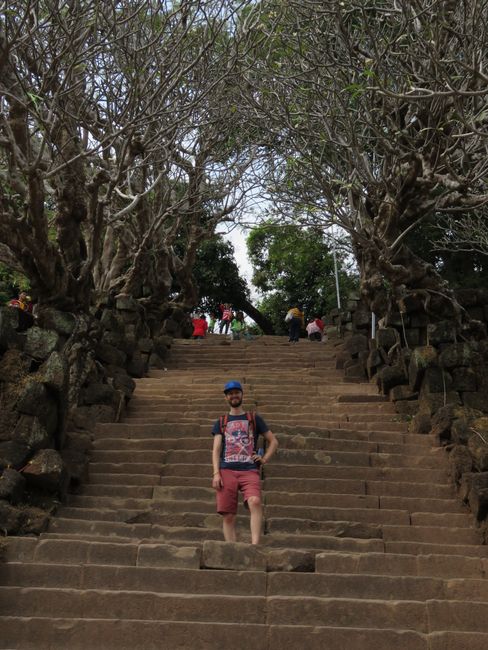Climbing up to Wat Phou