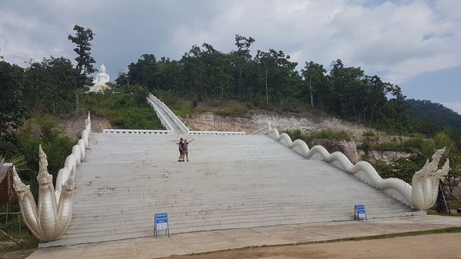 Many stairs to Wat Phra That Mae Yen.