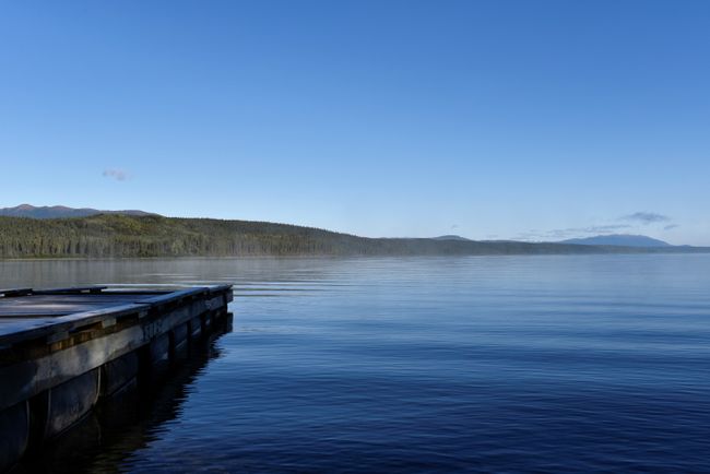 Morning atmosphere at Simpson Lake