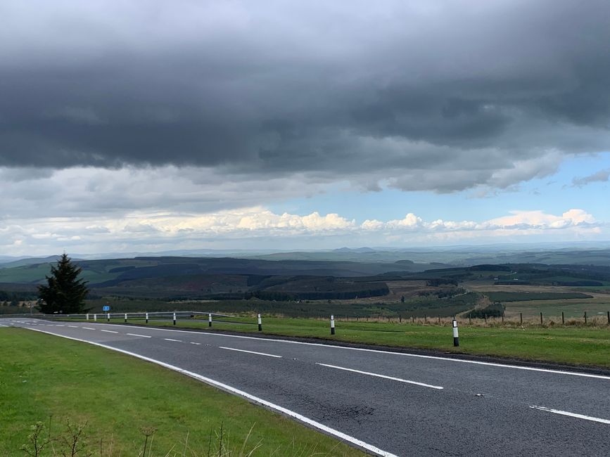 Drohende Wolken über Schottland