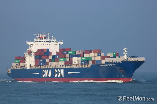 CMA CGM White Shark, 2007, British flag, 294mx32m,  capacity: approx. 5000 20-foot ISO containers