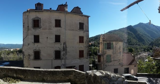 #7 Dari pusat Corsica ke pantai barat: Corte -> Porto