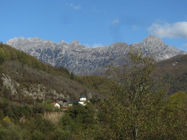 Durch Montenegros Gebirge an die Adria