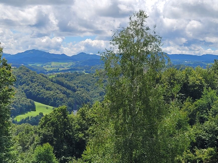 Day 9 - 30.07.2023 Hike from Podcetrtek to STOLP Rudnica Viewing Tower