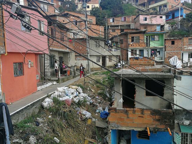 Viele Bewohner Medellíns profitieren aber nicht besonders vom boomenden Kaffee- und Kokainbusiness in der Region.